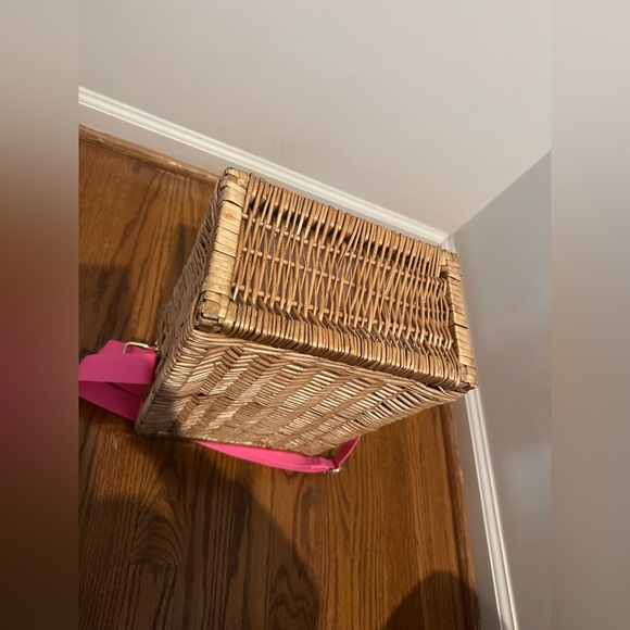 NWOT Lilly Pulitzer Wicker Wine Basket - Picture 6 of 6